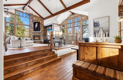 Keystone House | Whispering Pines🌲Luxury Keystone Retreat 🏔️ Hot Tub 🛁 Game Room ⛷️ 1 Mile to Lifts