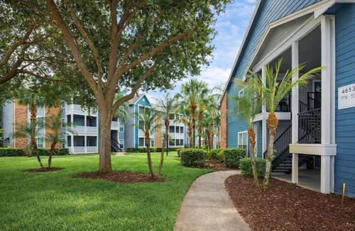 Kirkman South Apartment | Stylish Clean 2BD & 2BTH Near Universal Free Parking Fast WiFi Quiet Gated