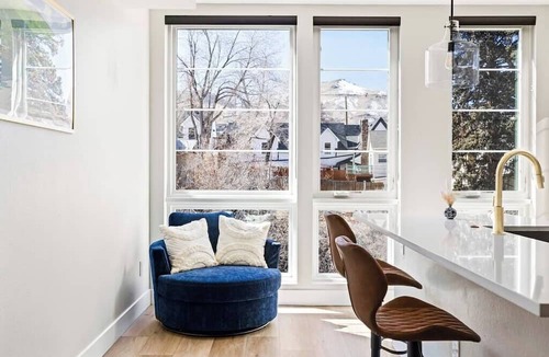Golden Apartment | Horseshoe Hideaway, Luxe Studio 1 Block to Main St