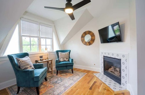 Five Points Apartment | Pinky's Palace | Curtis Park Club | RiNo