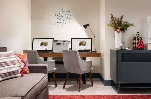 Whittier Hotel | Close to Pearl Street | Restaurant + Spa & Gym