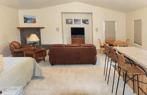 Fruita Apartment | Charming country studio close to Fruita and biking trails