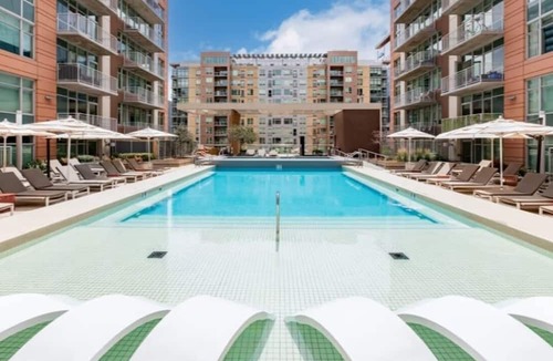 LoDo Hotel | Sentral Union Station | 2BR Apt in Union Station | Outdoor Pool | Grilling Area