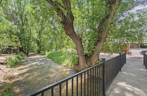Colorado Springs Cabin | Tranquil Mountain Cabins with Modern Amenities near Garden of the Gods in Colorado Springs, Colorado