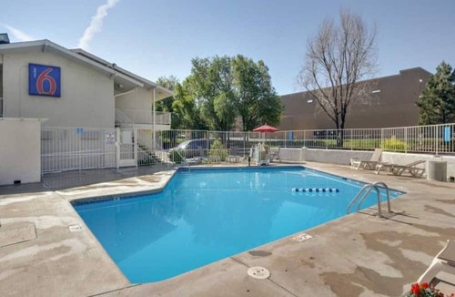 North Alameda Apartment | Comfortable stay with 2 Full Beds| NS