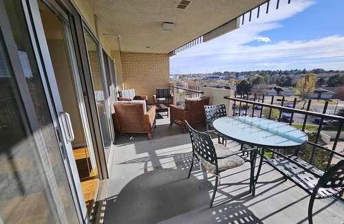 Southeast Colorado Springs Condo | Quiet, Spotless Condo with King Bed for your Getaway!
