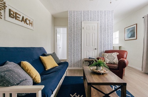 Pompano Beach Apartment | One bedroom private apt 2 blocks to beach