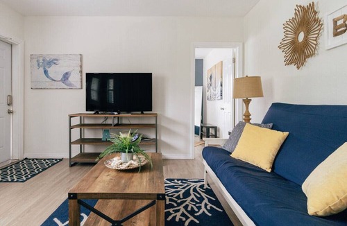 Pompano Beach Apartment | One bedroom private apt 2 blocks to beach