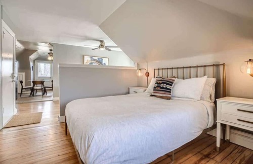 City Park West Apartment | Gaylord by Modern Midstay/1Block to CityPark #G4