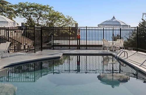 Jamestown Condo | 2br Unit Tranquil Retreat on Conanicut Island