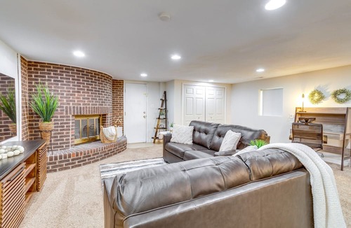 Highland Park Apartment | 9 Mi to Dtwn Denver: Aurora Vacation Rental