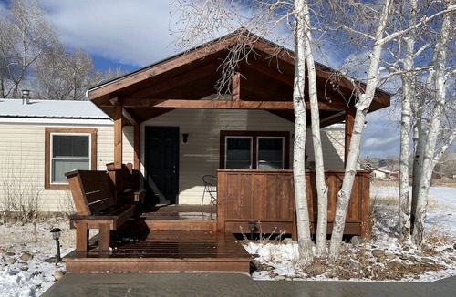Gunnison House | Peaceful, Private Ranch House with Expansive Views