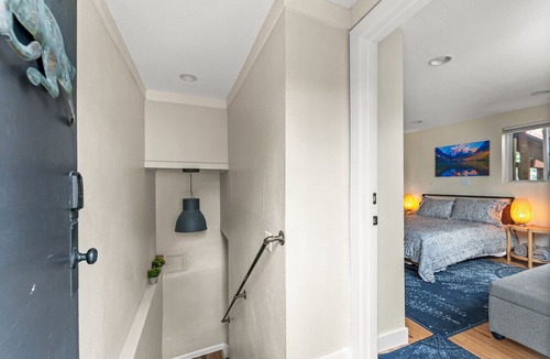 Speer Condo | Modern Suite in Denver’s Art District I Walkable