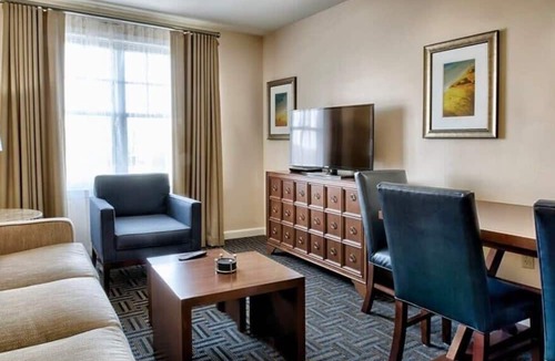The Point Condo | Wyndham Long Wharf | 3BR/2BA King Bed Suite