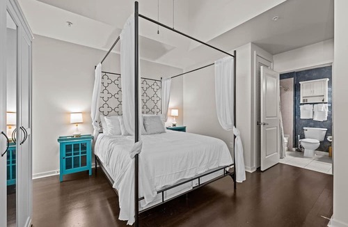 LoDo Condo | New! Executive Downtown Denver Condo - Amazing Views - Gym - Dog Friendly