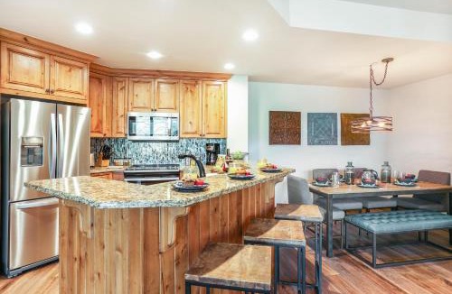 Highlands Townhomes House | 104 Highlands Westview