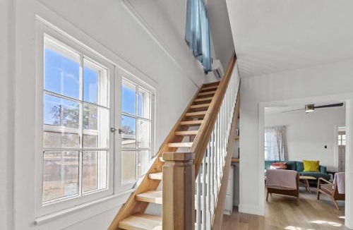 Aberdeen House | 3BR Charming Home Bright Space & Sleeps 8