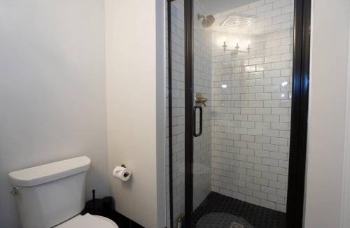 Five Points Hotel | Notorious Outlaw - Curtis Park Club - RiNo