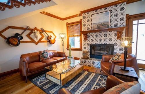 Five Points Hotel | Pinky's Palace - Curtis Park Club - RiNo