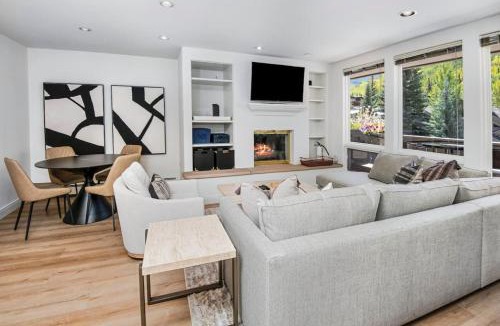 Vail House | Vail Village 2BR Condo I Walk to Gondola & Dining