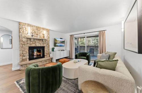Vail House | Vail Village w Amenities Walk to Slopes & Dining