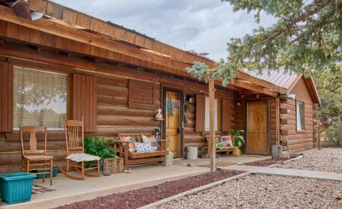 Alpine Village House | Milner Pass Cabin Retreat