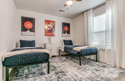 Almont Apartment | Fabulous 3-bedroom house with AC in Oklahoma City