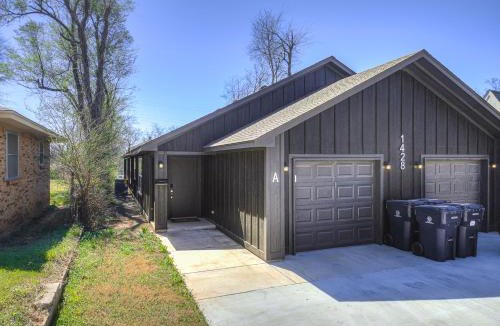 Almont Apartment | Fabulous 3-bedroom house with AC in Oklahoma City