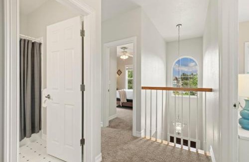 Windsor House | Cozy Family Home with Game Room and Big Yard