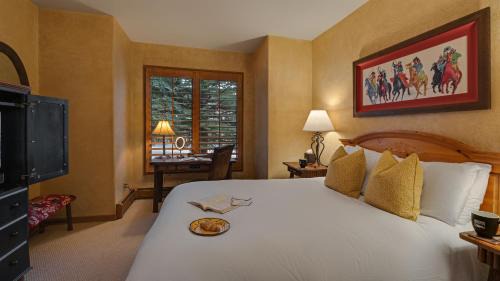 Edwards House | Chalet Aster