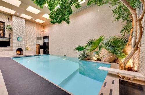 Denver House | Private Poolside Paradise: Attached Home by Denver