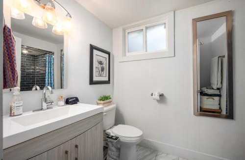 Virginia Village House | Luxury 3b-3b- Hot tub, Sauna, Personal Gym