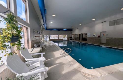 Lakeside Village House | Clearwater Lofts Bldg 3 103 by SummitCove Lodging in Colorado