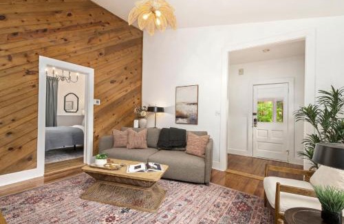 Old Town West House | Oak Street Bungalow Walk to Old Town and CSU