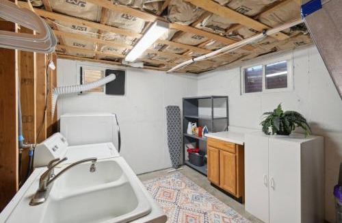 Lamar Heights Area House | Modern Stay Home with Game Rooms, Near Olde Town Arvada