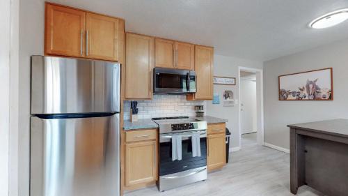 Arvada Plaza Area House | Arvada Private Family Home with Two King Beds