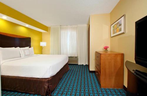 Southwest Colorado Springs Hotel | Fairfield Inn & Suites Colorado Springs South
