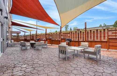 West Colorado Springs Hotel | Best Western Plus Fillmore Inn & Suites