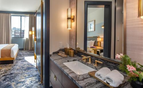 Cherry Creek Hotel | Clayton Hotel & Members Club - Cherry Creek, Denver