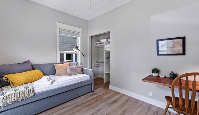 Cozy Chic Home in Downtown Loveland!
