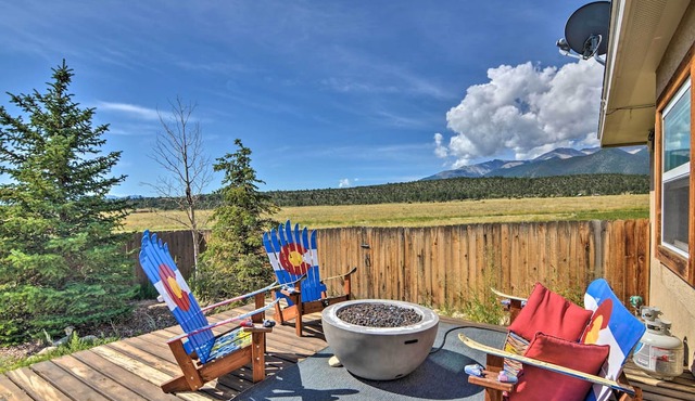 2 Mi to Hot Springs: Nathrop Gem w/Fire Pit