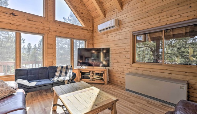 Lazy Beaver Lodge Pagosa Cabin w/Deck, Fire Pit