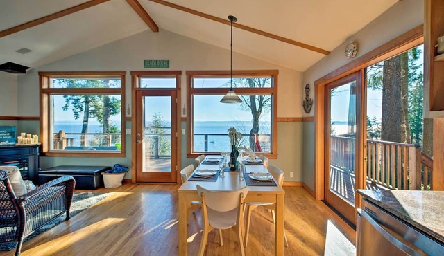 Puget Sound Escape: Private Beach & Oversized Deck