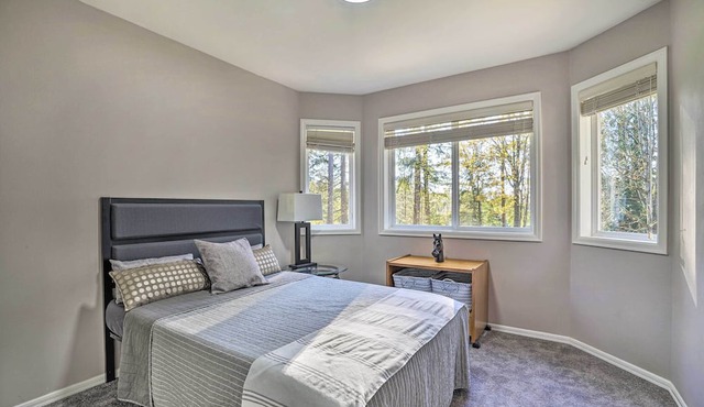 Spacious Group Getaway in Snohomish! in Snohomish