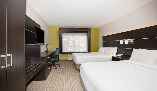 Holiday Inn Express Hotel & Suites Ft. Collins by IHG