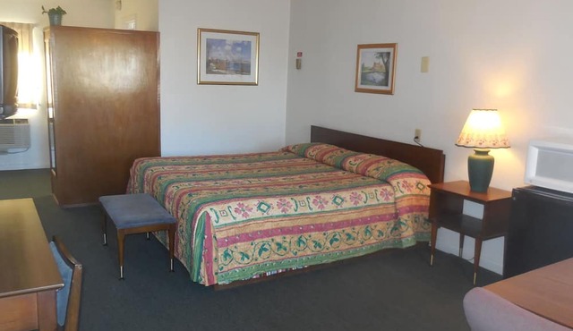 Budget Host 254 Inn Loveland