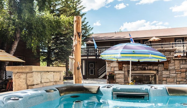 Frisco Lodge