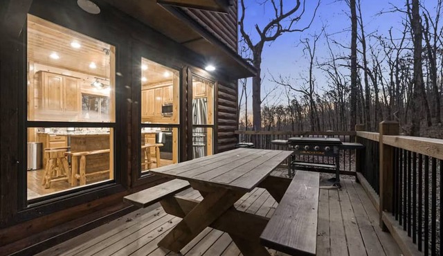 Three Bears Hideout Luxury Mountain Cabin Getaway for Families Groups