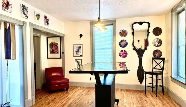 Franklin Fab Gallery House