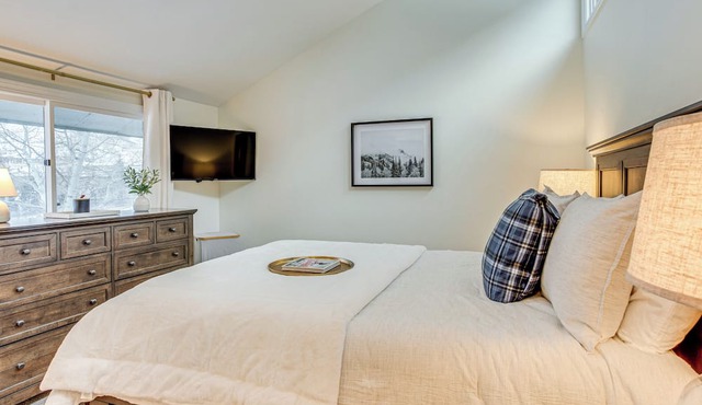Par & Powder: Avon Haven w/Golf & Ski Access!